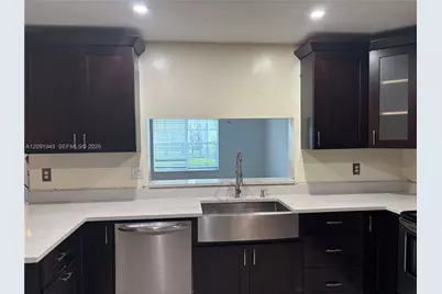 10837 NW 8th St, Pembroke Pines, FL 33026 - Photo 2