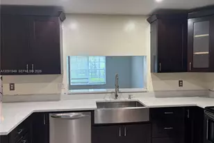 10837 NW 8th St, Pembroke Pines, FL 33026 - Photo 2