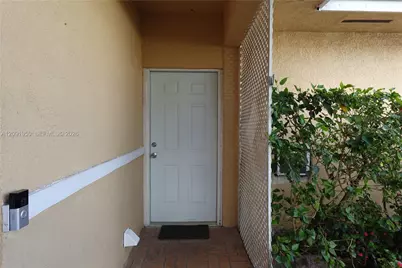 11262 SW 74th St #0, Miami, FL 33173 - Photo 1