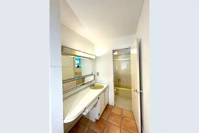 1658 Bay Rd #203, Miami Beach, FL 33139 - Photo 30