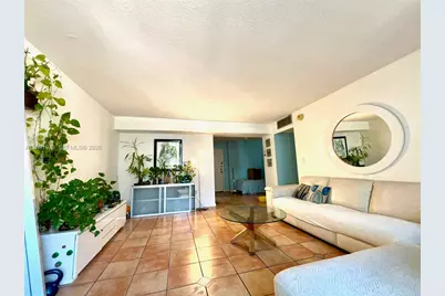 1658 Bay Rd #203, Miami Beach, FL 33139 - Photo 8