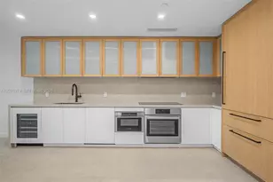 2200 Brickell Ave, Miami, FL 33129 - Photo 4