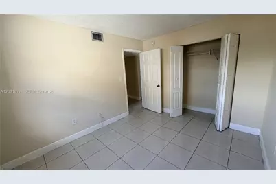 5461 W 24th Ave #18, Hialeah, FL 33016 - Photo 16