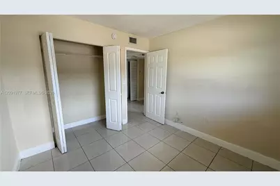 5461 W 24th Ave #18, Hialeah, FL 33016 - Photo 20