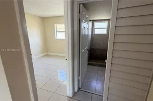 5461 W 24th Ave, Hialeah, FL 33016 - Photo 14