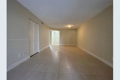 3470 Foxcroft Rd #111, Miramar, FL 33025 - Photo 2