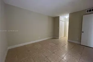 3470 Foxcroft Rd, Miramar, FL 33025 - Photo 10