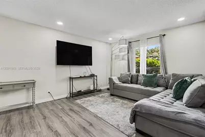 4161 S Carambola Cir S #2158, Coconut Creek, FL 33066 - Photo 8