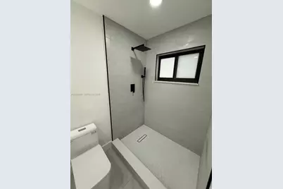3151 NW 2nd St, Miami, FL 33125 - Photo 28