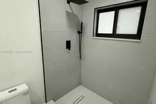 3151 NW 2nd St, Miami, FL 33125 - Photo 28