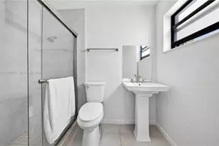 11731 NW 30th Pl, Sunrise, FL 33323 - Photo 18