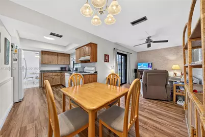 11731 NW 30th Pl, Sunrise, FL 33323 - Photo 12