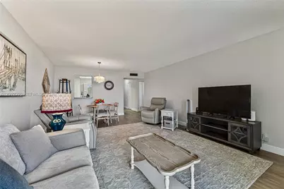 7301 NW 1st St #401, Margate, FL 33063 - Photo 10