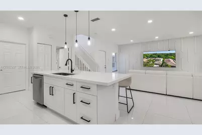 17775 SW 23rd St, Miramar, FL 33029 - Photo 10