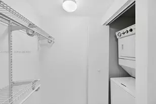 60 SW 13th St, Miami, FL 33130 - Photo 26