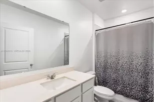 4812 Worchester Dr, Kissimmee, FL 34746 - Photo 10