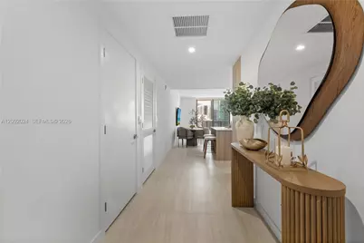 77 SE 5th St #2502, Miami, FL 33131 - Photo 20