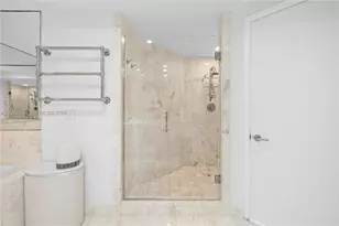 1331 Brickell Bay Dr, Miami, FL 33131 - Photo 40