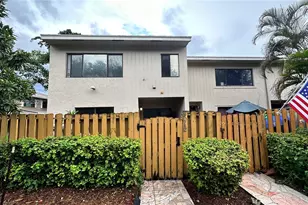 5012 S University Dr, Davie, FL 33328 - Photo 1