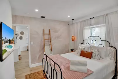 332 NW 45th St, Fort Lauderdale, FL 33309 - Photo 12