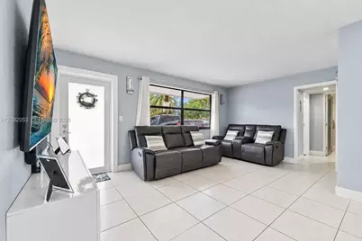 4870 NW 169th St, Miami Gardens, FL 33055 - Photo 10