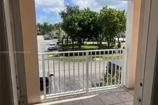 372 NE 26th Pl, Homestead, FL 33033 - Photo 4