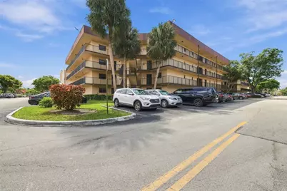 6555 W Broward Blvd #309, Plantation, FL 33317 - Photo 14