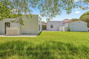 434 Aragon Ave, Coral Gables, FL 33134 - Photo 4