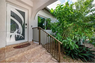 589 Miller Dr, Miami Springs, FL 33166 - Photo 8