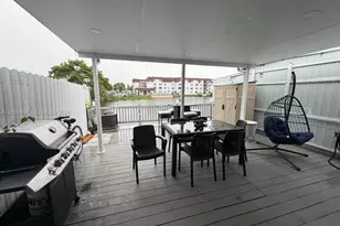 1324 W 71st St, Hialeah, FL 33014 - Photo 16