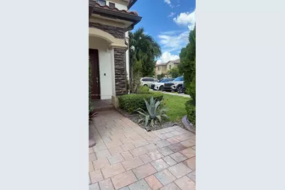 3301 W 89th Ter, Hialeah, FL 33018 - Photo 48