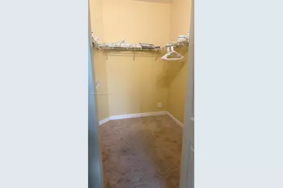3301 W 89th Ter, Hialeah, FL 33018 - Photo 30