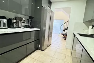 8650 SW 109th Ave, Miami, FL 33173 - Photo 4
