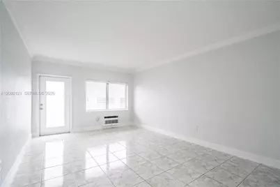 7640 Carlyle Ave #10A, Miami Beach, FL 33141 - Photo 2