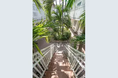 7640 Carlyle Ave #10A, Miami Beach, FL 33141 - Photo 16