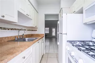 7640 Carlyle Ave, Miami Beach, FL 33141 - Photo 8