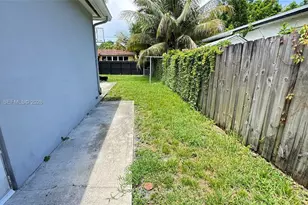 13260 NE Miami Ct, North Miami, FL 33161 - Photo 6