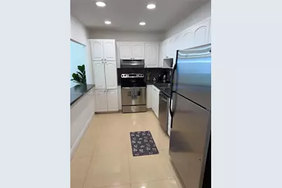 19370 Collins Ave #911, Sunny Isles Beach, FL 33160 - Photo 6