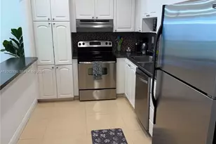 19370 Collins Ave, Sunny Isles Beach, FL 33160 - Photo 6