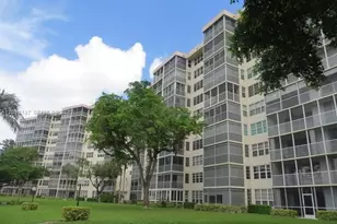 3499 Oaks Way, Pompano Beach, FL 33069 - Photo 2