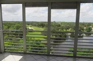 3499 Oaks Way, Pompano Beach, FL 33069 - Photo 4