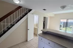 5712 W 25th Ct, Hialeah, FL 33016 - Photo 2