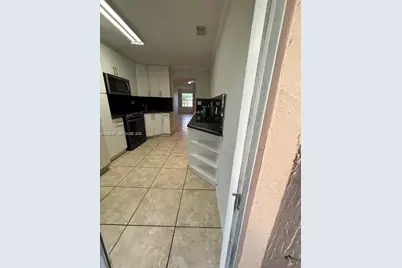 8956 NW 120th St #60, Hialeah Gardens, FL 33018 - Photo 8