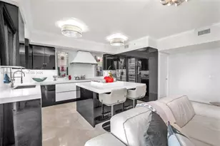 333 Las Olas Way, Fort Lauderdale, FL 33301 - Photo 2
