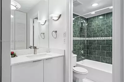 3670 Inverrary Dr #1OB, Lauderhill, FL 33319 - Photo 12