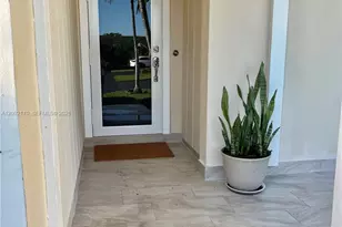 10909 SW 117th Pl, Miami, FL 33186 - Photo 4