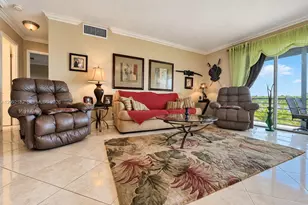 1000 NE 14th Ave, Hallandale Beach, FL 33009 - Photo 2