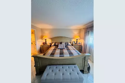 1000 NE 14th Ave #703, Hallandale Beach, FL 33009 - Photo 12