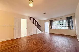 531 NW 103rd Terrace, Pembroke Pines, FL 33026 - Photo 2