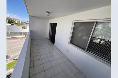 2000 Biarritz Dr #407, Miami Beach, FL 33141 - Photo 34